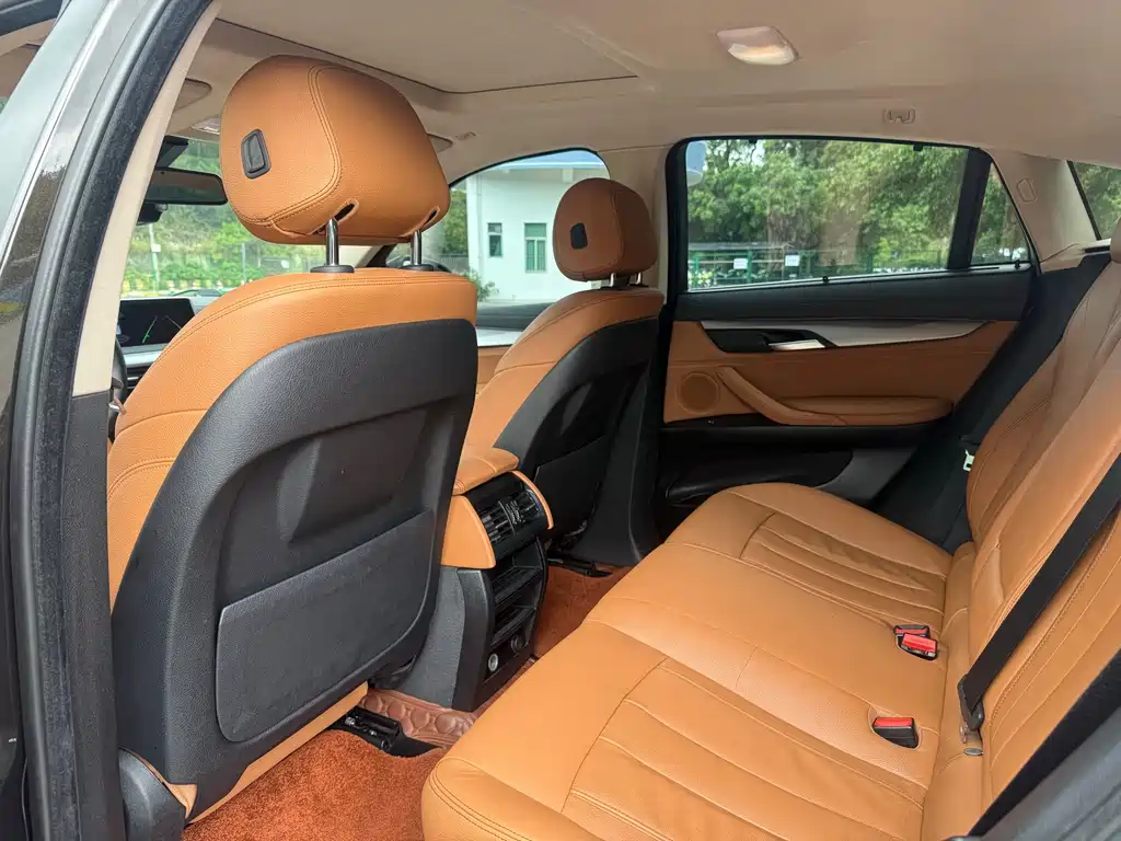 BMW X6 2019 — фото 10