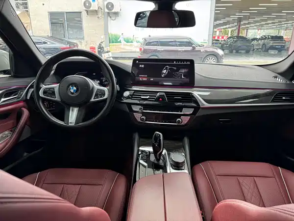 BMW 5 Series 2022