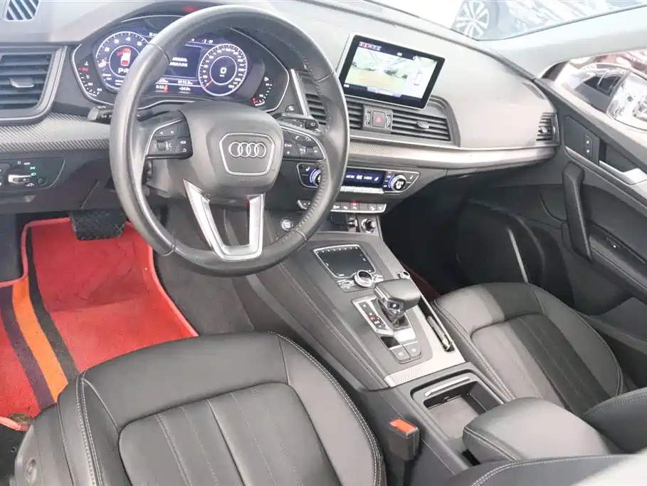 Audi Q5L 2021 — фото 11