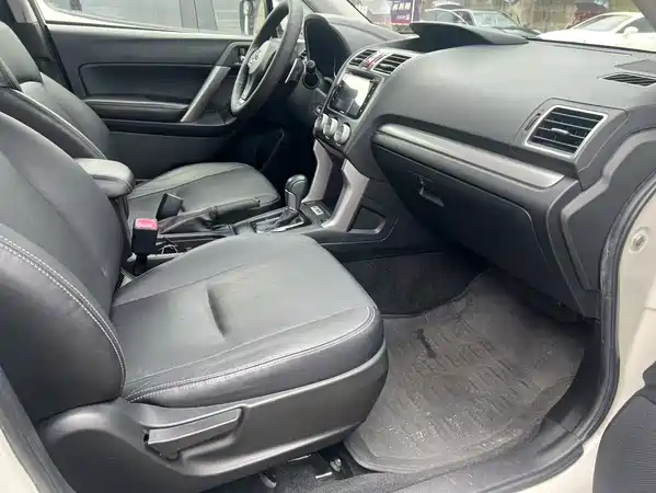 Subaru Forester 2015