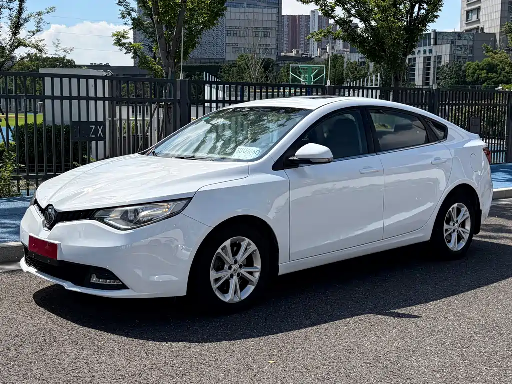 MG GT 2016