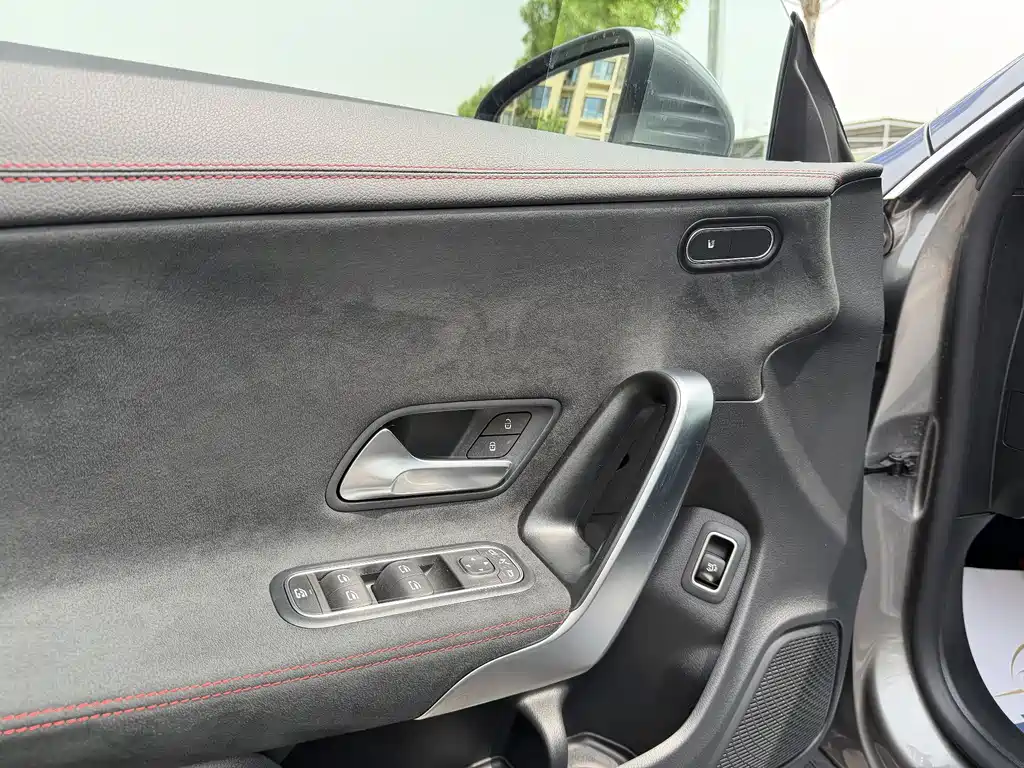 Mercedes-Benz CLA 2023 — фото 9