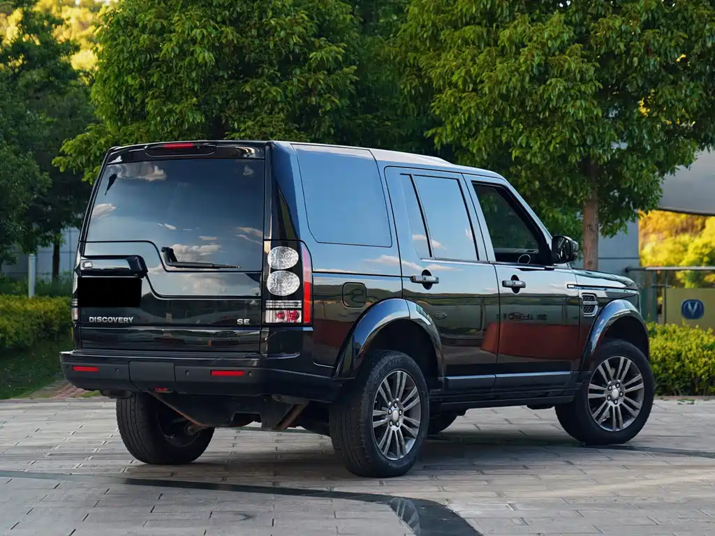Land Rover Discovery 2016 — фото 3