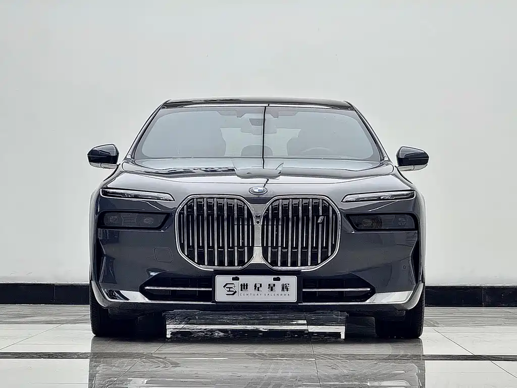 BMW i7 2023 — фото 5