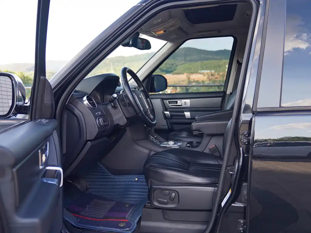 Land Rover Discovery 2016 — фото 4
