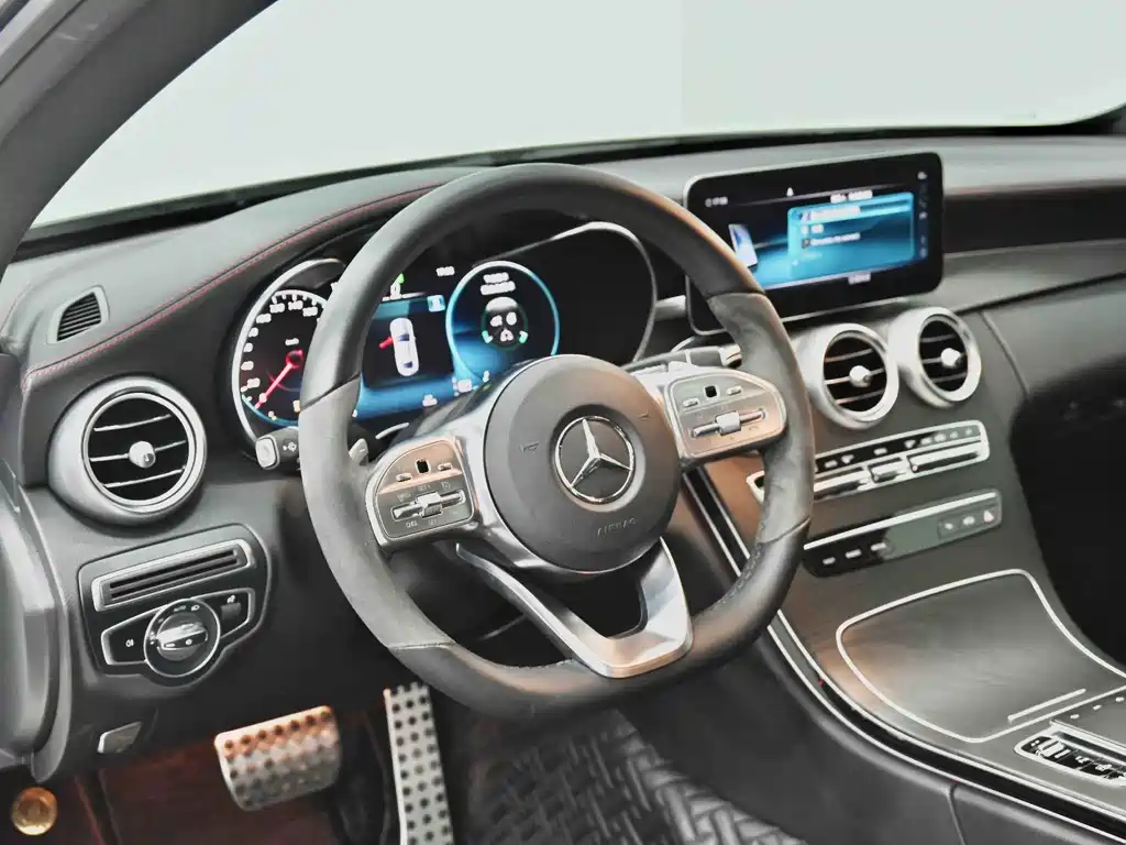 Mercedes-Benz C-Class 2023 — фото 21