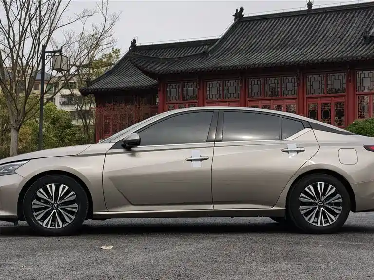 Nissan Teana 2023 — фото 12