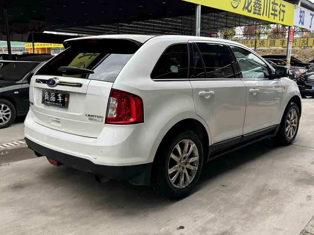 Ford Edge 2013 — фото 15