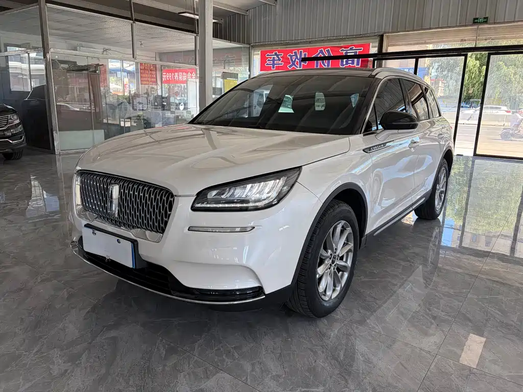 Lincoln Corsair 2021