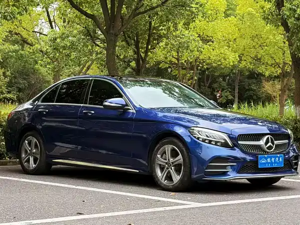 Mercedes-Benz C-Class 2020