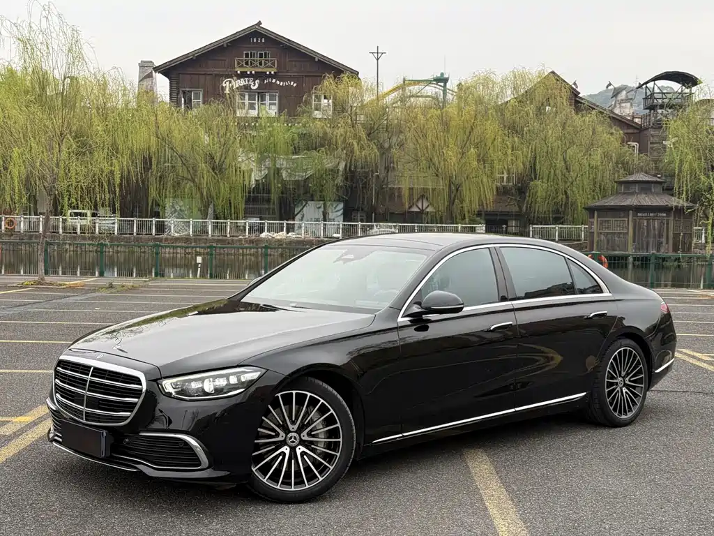 Mercedes-Benz S-Class 2022 — фото 1