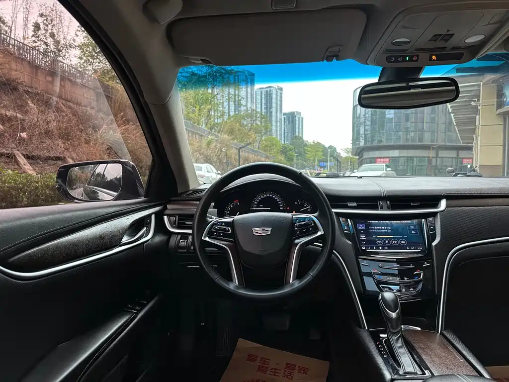 Cadillac XTS 2018 — фото 15