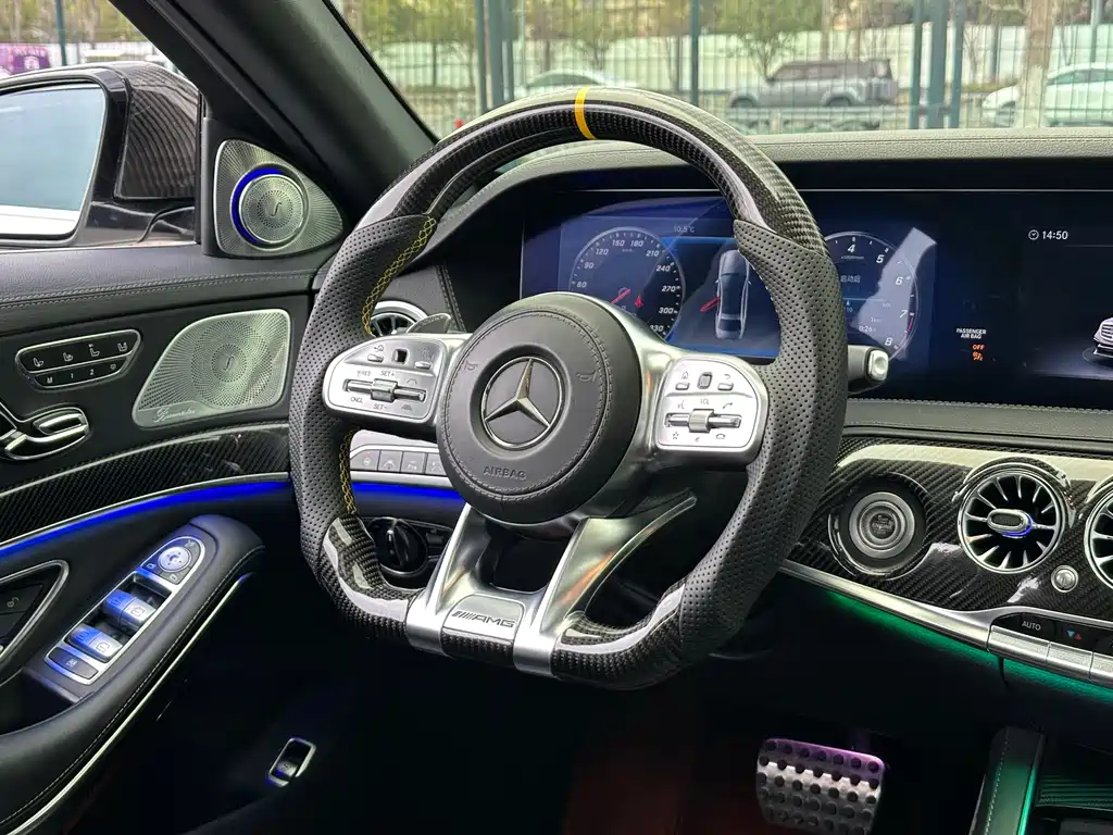 Mercedes-Benz S-Class AMG 2019 — фото 23