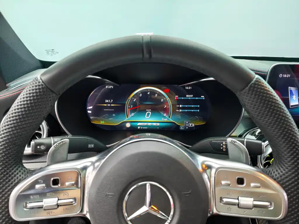 Mercedes-Benz C-Class AMG 2018 — фото 15