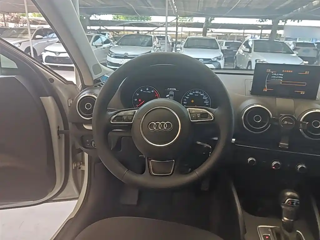 Audi A3 2016 — фото 11