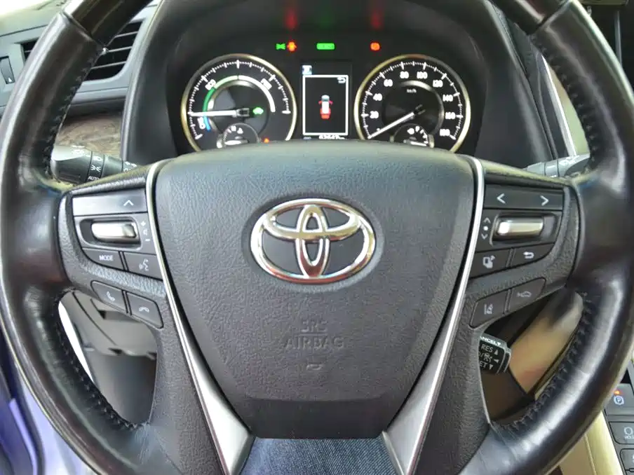Toyota Alphard 2020 — фото 8