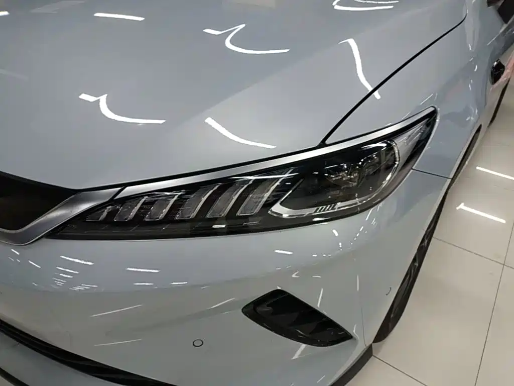 BYD Qin PLUS 2025 — фото 24