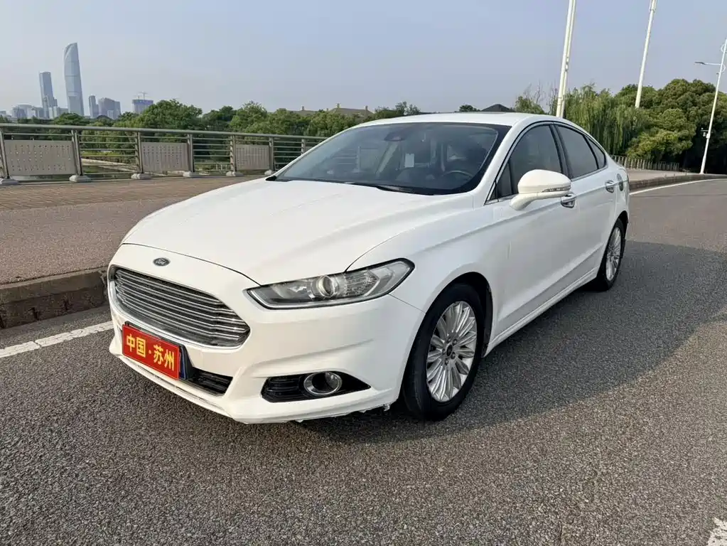Ford Mondeo 2014 — фото 2