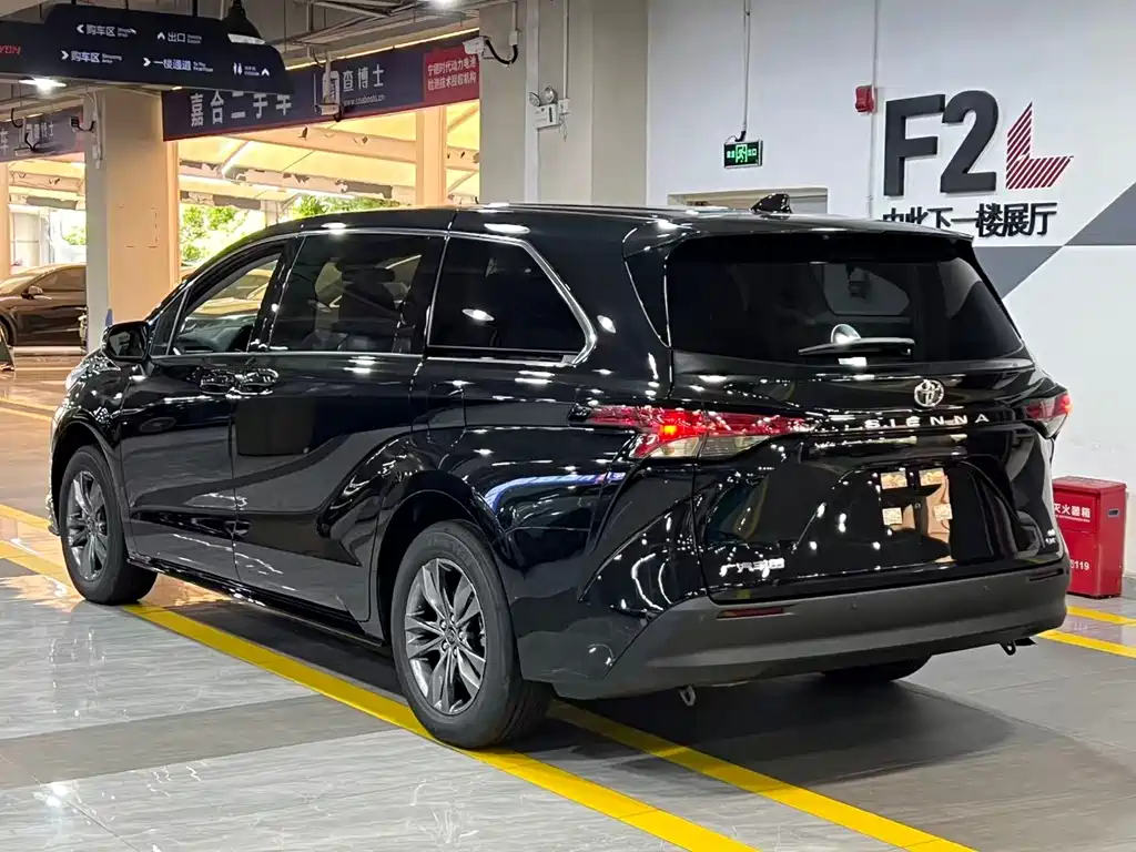 Toyota Sienna 2026