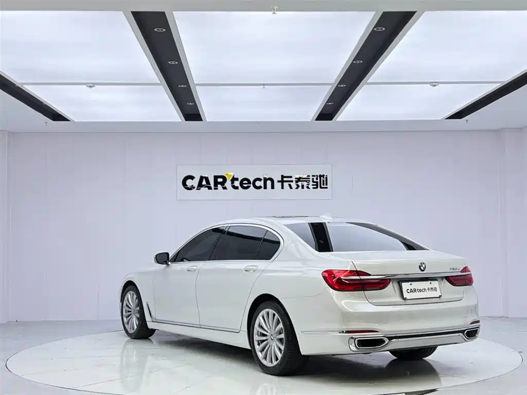 BMW 7 Series 2018 — фото 3