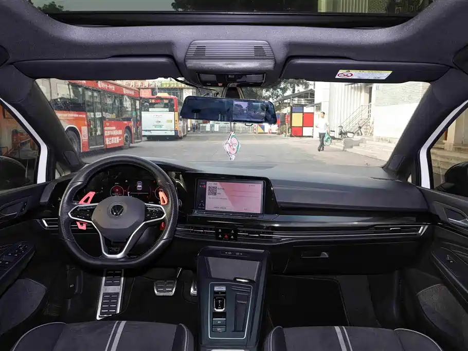 Volkswagen Golf 2023