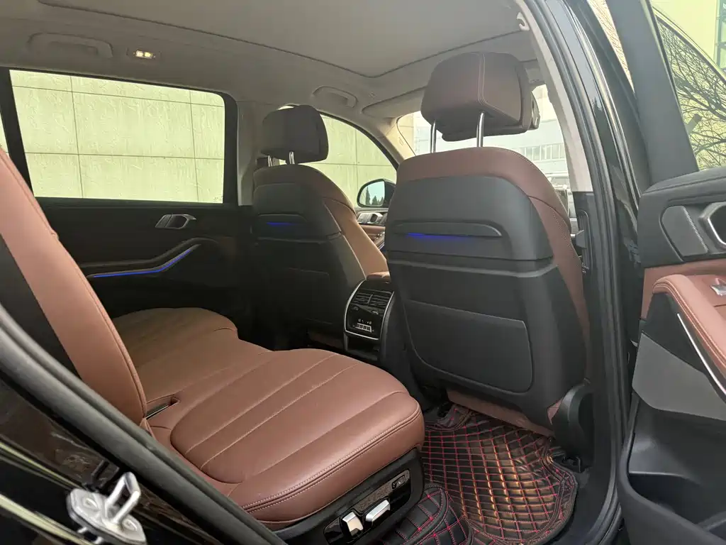 BMW X7 2022 — фото 14