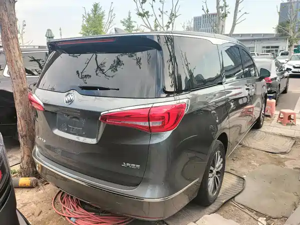 Buick GL8 2017