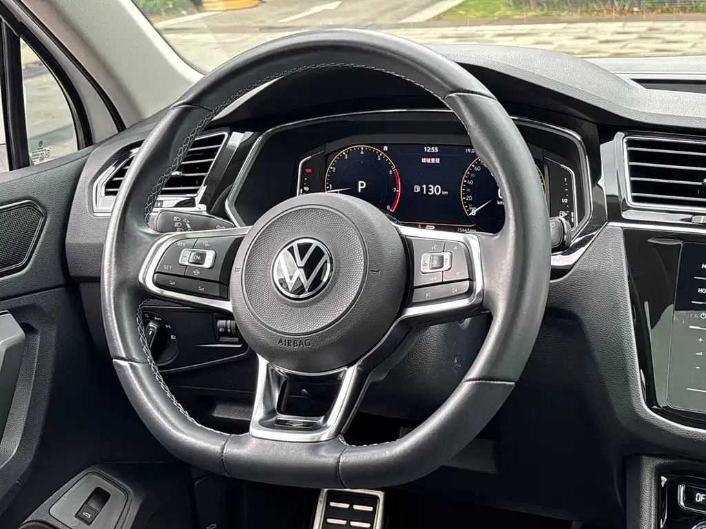 Volkswagen Tiguan L 2021 — фото 17