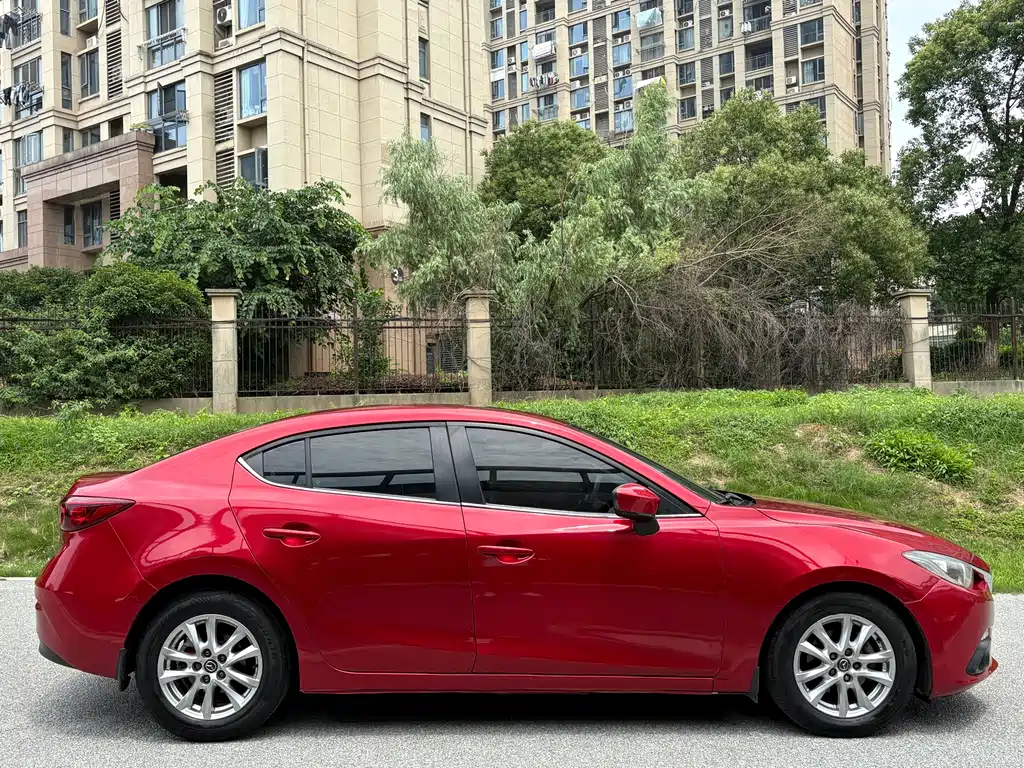 Mazda 3 Axela 2015 — фото 8