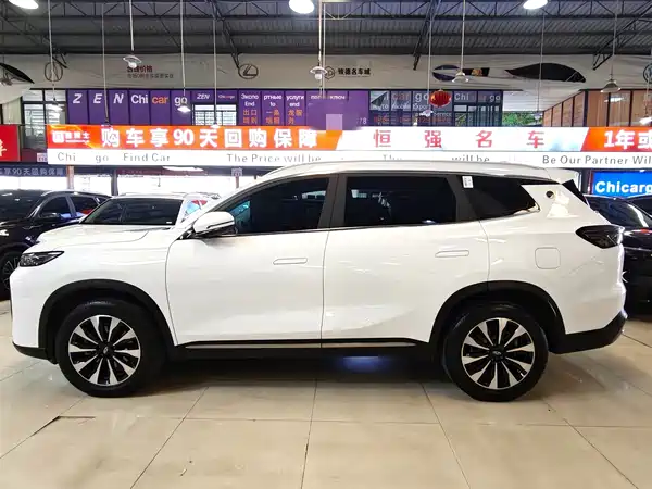 Chery Tiggo 8 PLUS 2025
