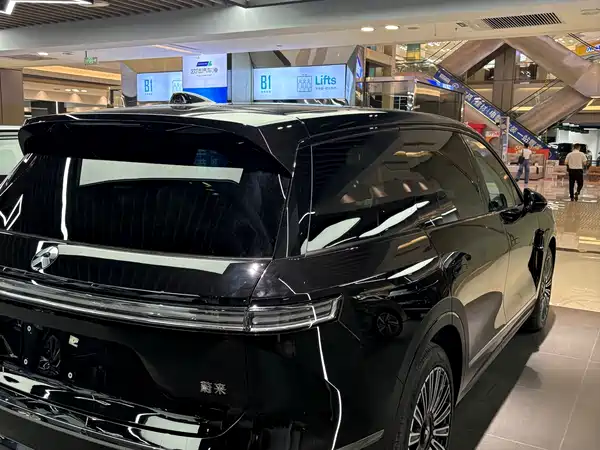 NIO ES8 2026
