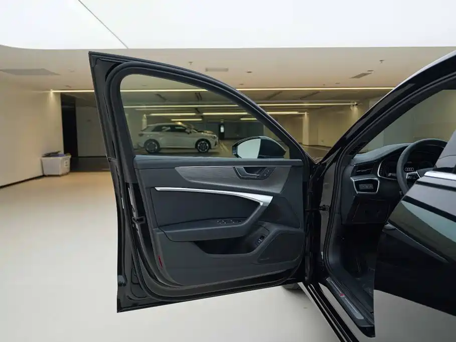 Audi A6L 2022 — фото 18