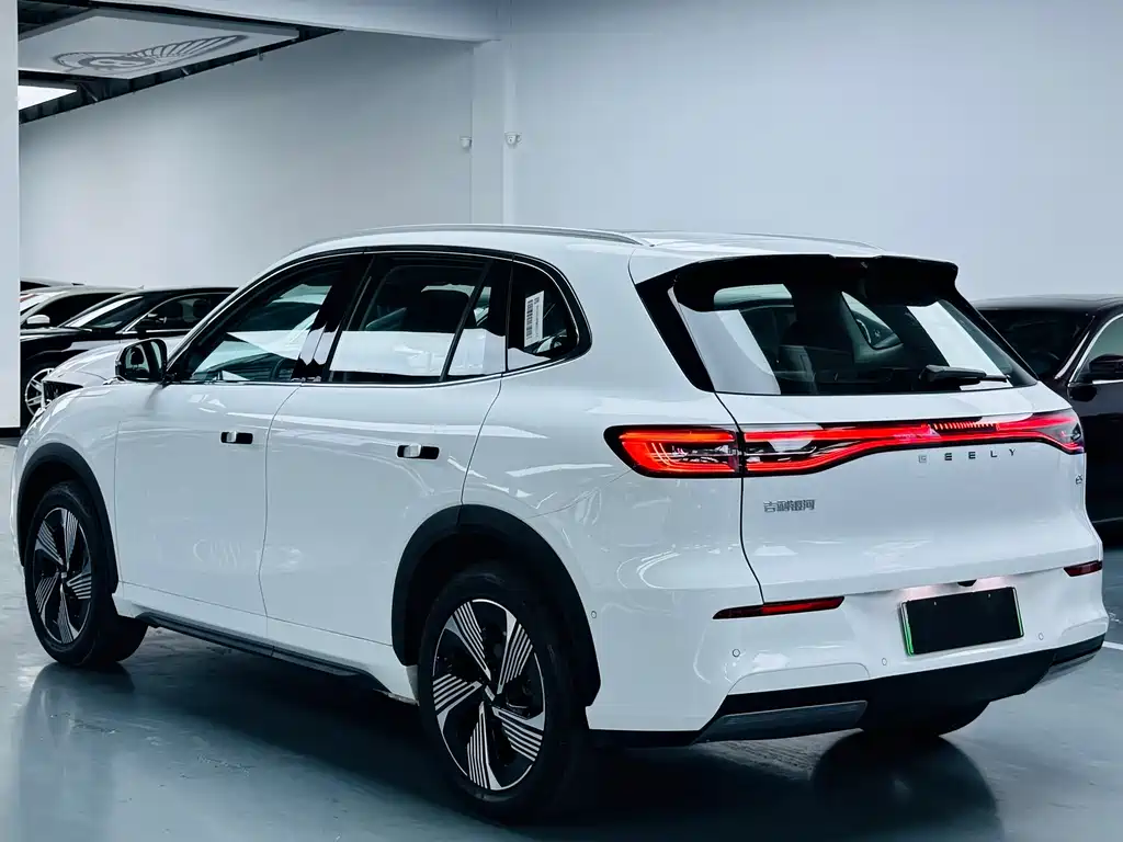 Geely Galaxy E5 2025 — фото 13