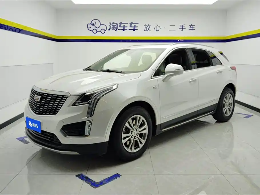 Cadillac XT5 2022 — фото 1