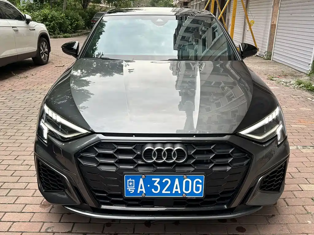 Audi A3 2023 — фото 2