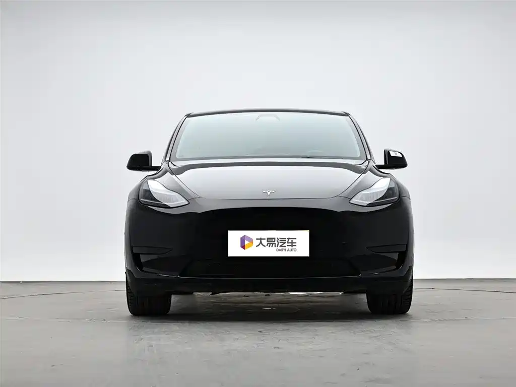 Tesla Model Y 2022 — фото 2