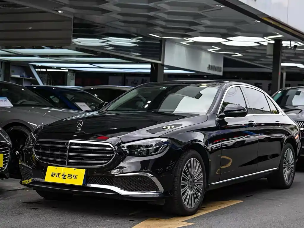 Mercedes-Benz E-Class 2022 — фото 1