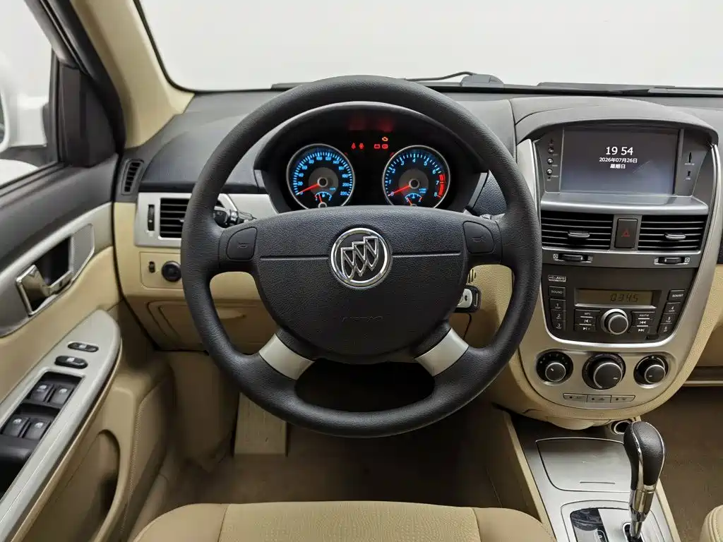 Buick Excelle 2014 — фото 11