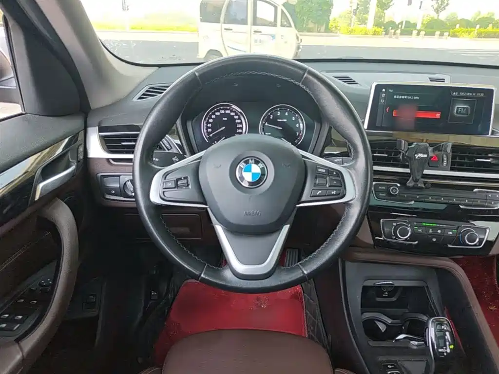 BMW X1 2020 — фото 11