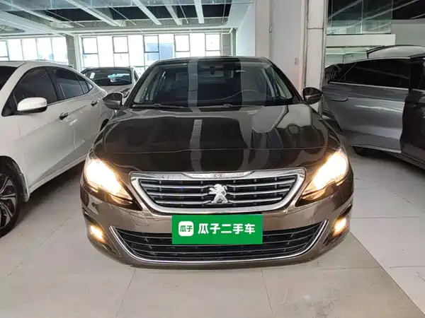Peugeot 408 2016