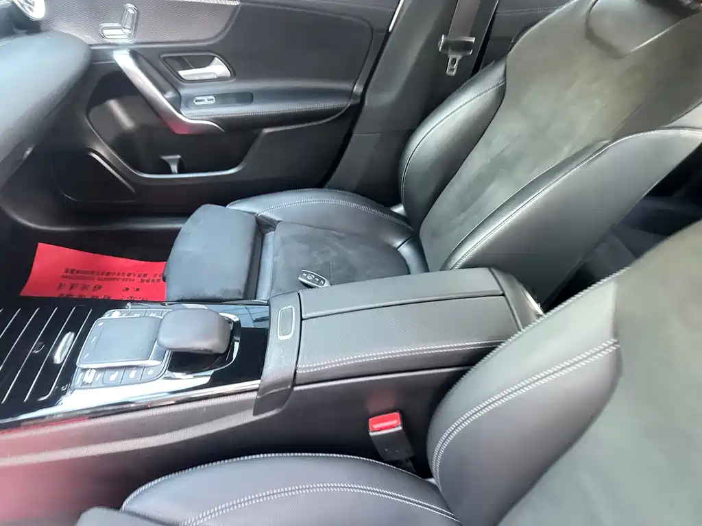 Mercedes-Benz A-Class 2023 — фото 11