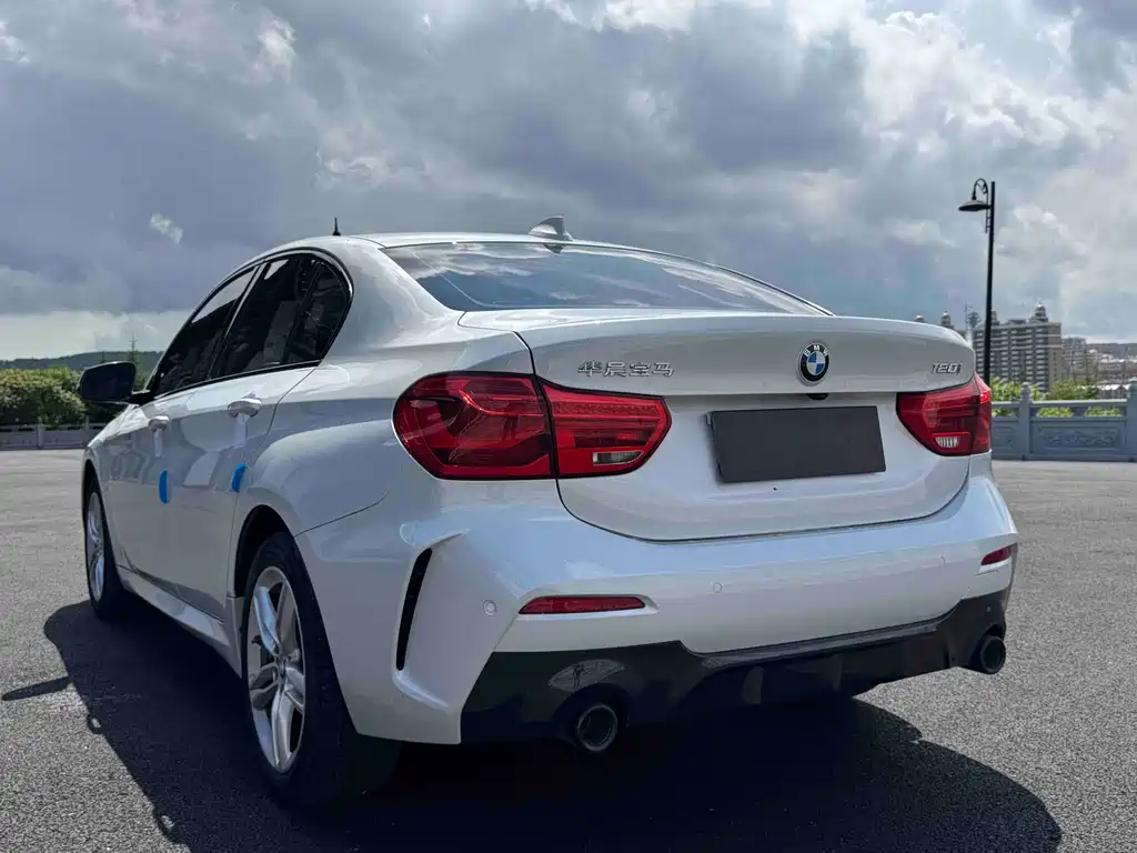 BMW 1 Series 2022