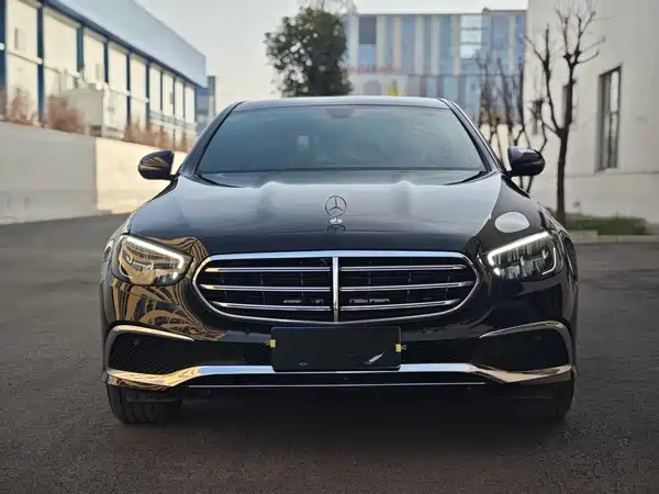 Mercedes-Benz E-Class 2023