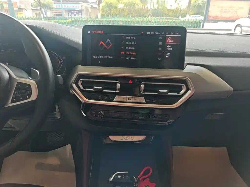 BMW X4 2024 — фото 13