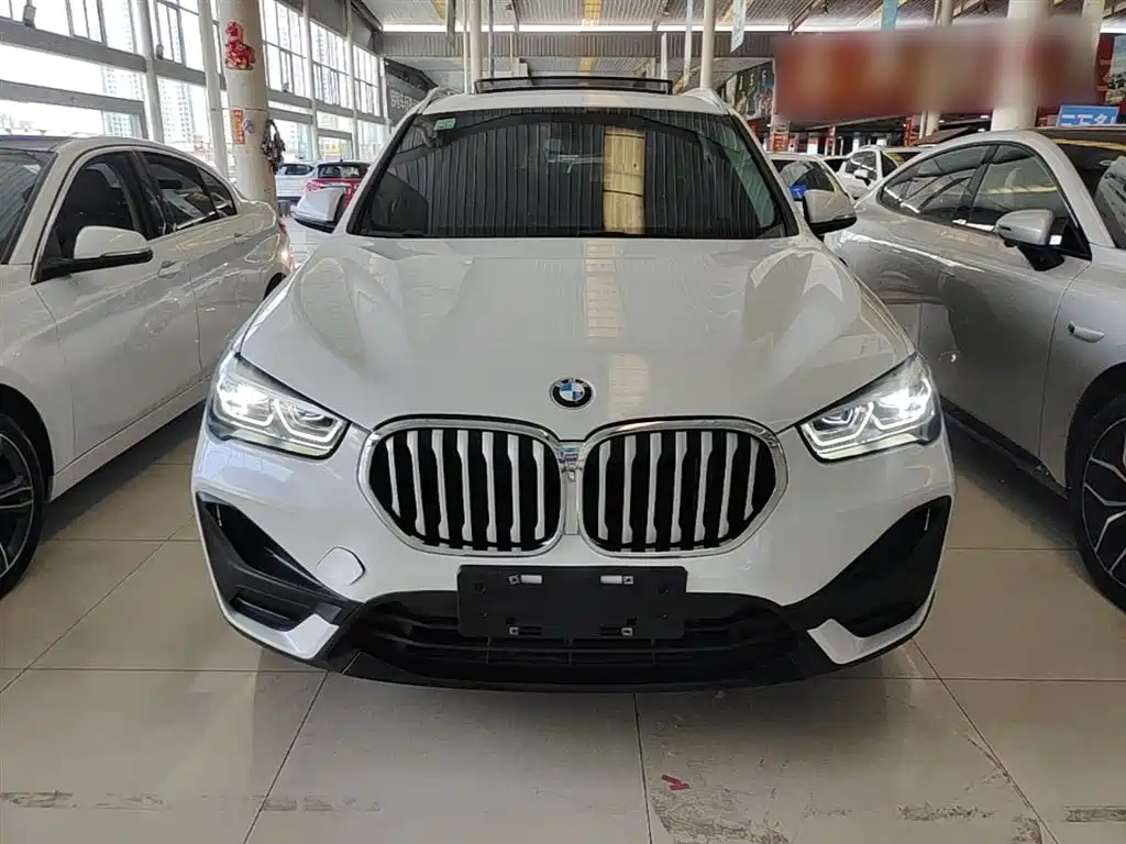BMW X1 2021 — фото 3