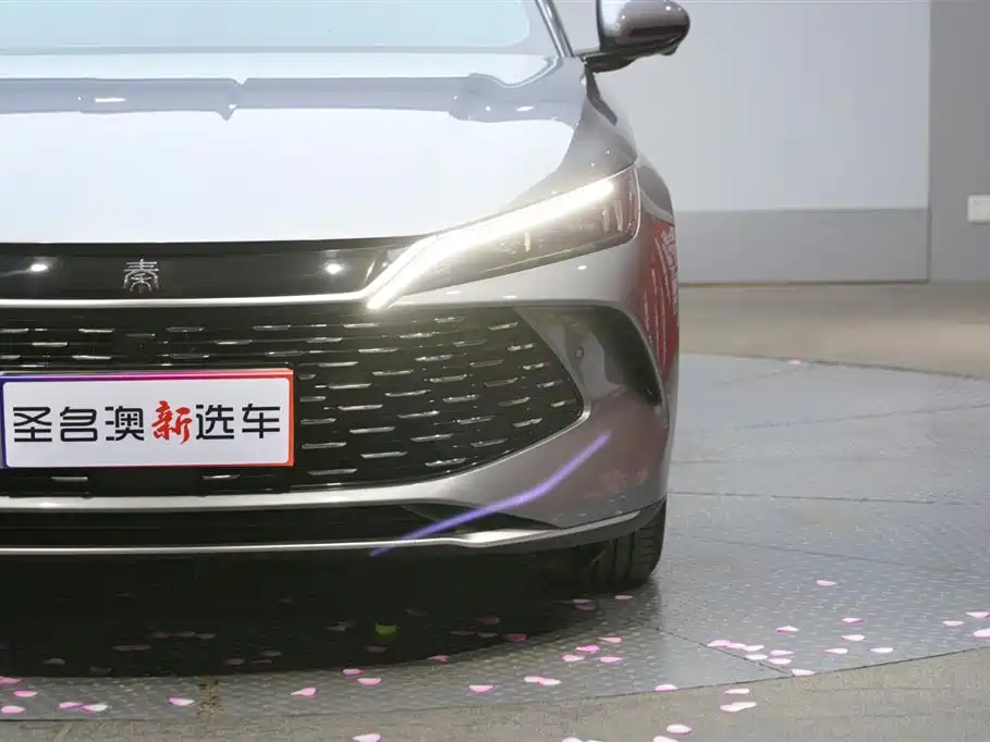 BYD Qin L 2025 — фото 3