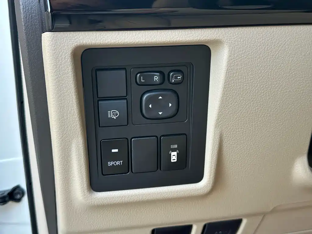 Toyota Prado 2018 — фото 9