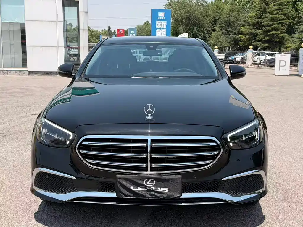Mercedes-Benz E-Class 2021