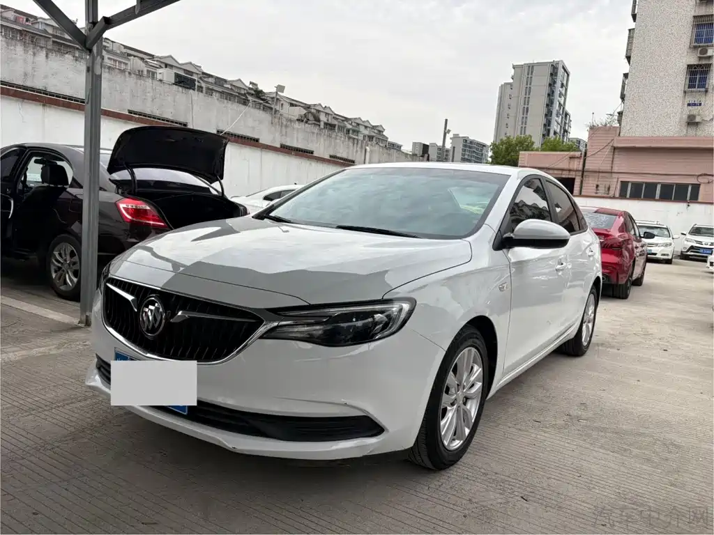 Buick Excelle 2021 — фото 1