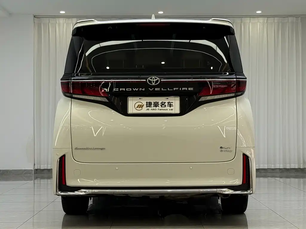 Toyota Vellfire 2026 — фото 9